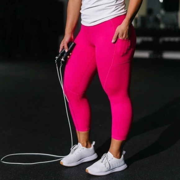 ZYIA Pants - Zyia Active Party Pink Pocket Light‎ n Tight Hi-Rise Capri